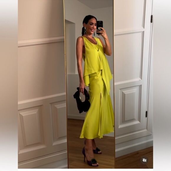 Zara flowy dress with cape limited edition - Picture 3 of 9